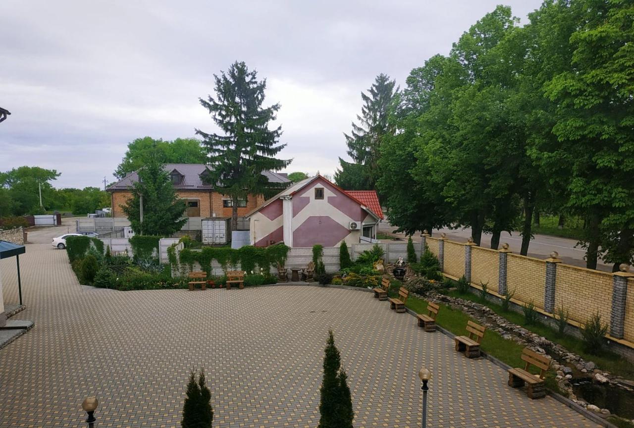 Zhyttedar Ulanov Εξωτερικό φωτογραφία