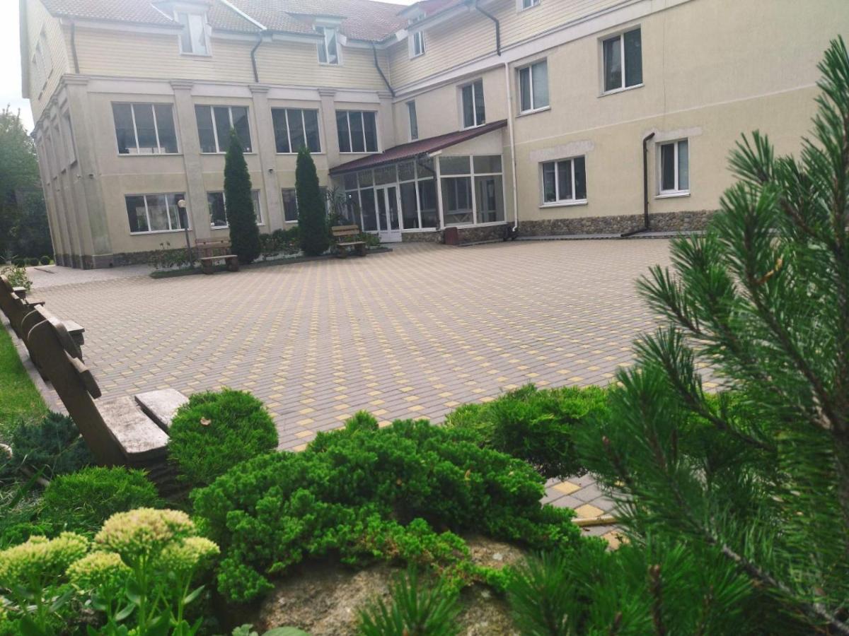 Zhyttedar Ulanov Εξωτερικό φωτογραφία