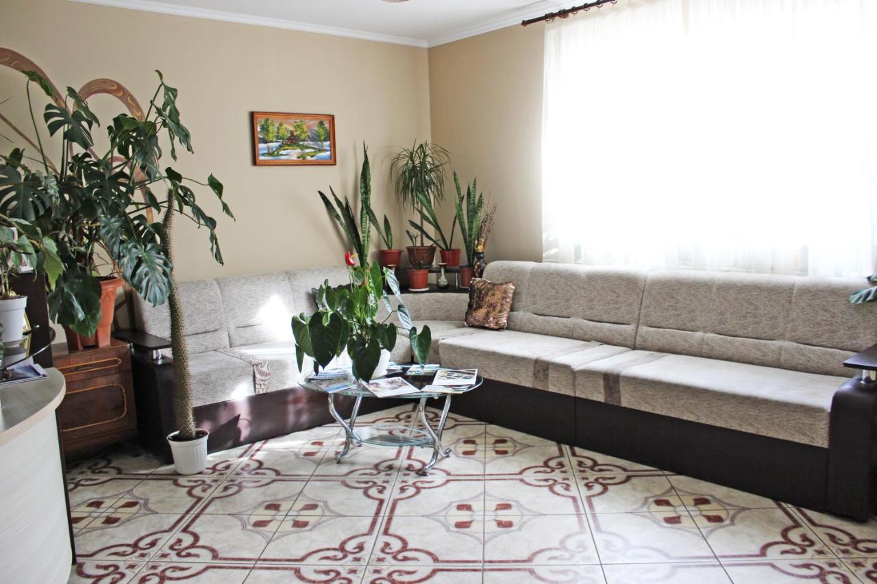 Zhyttedar Ulanov Εξωτερικό φωτογραφία